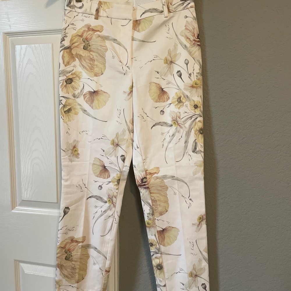 H&M Cream and Yellow Cropped Floral Pants